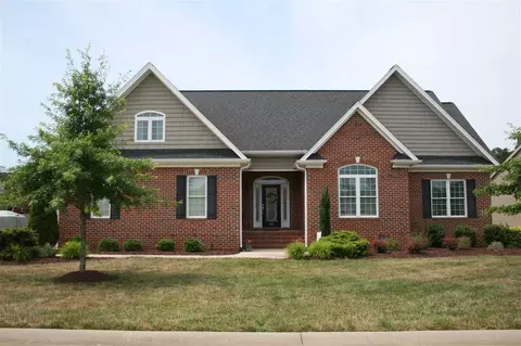 604 Mclesky Ct, Graham, NC 27253 photo 1