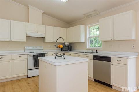 1216 Shackleton Dr, Apex, NC 27502 photo 4