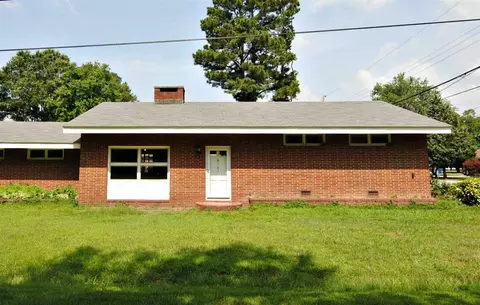 103 Flowers St, Smithfield, NC 27577 photo 1