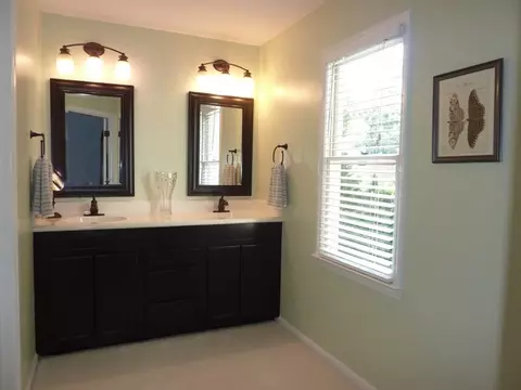 15 Great Oak Ct, Durham, NC 27713 photo 13