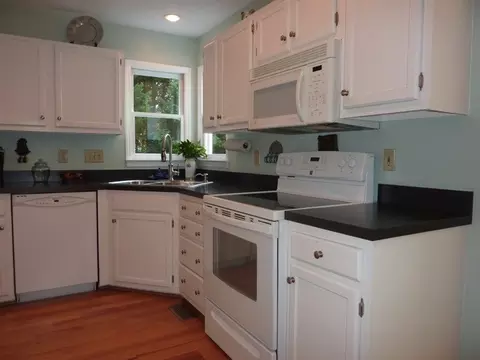 15 Great Oak Ct, Durham, NC 27713 photo 9