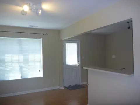 412 E Hammond St, Durham, NC 27704 photo 3