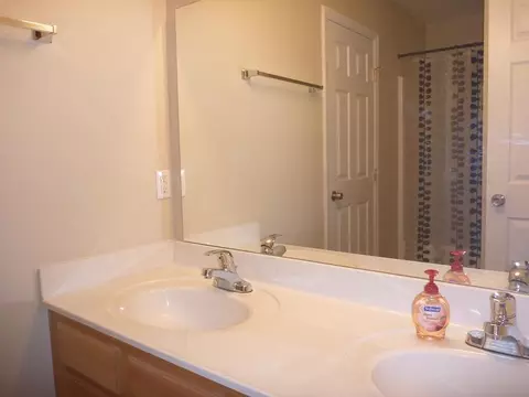 412 E Hammond St, Durham, NC 27704 photo 9