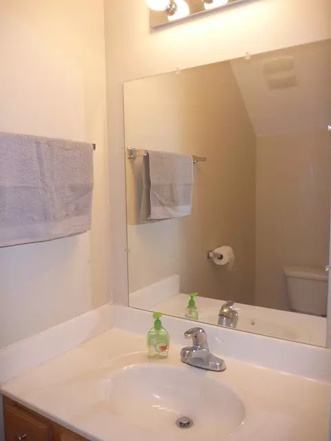 412 E Hammond St, Durham, NC 27704 photo 6