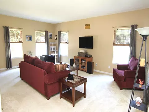 6708 Risdon Ct, Raleigh, NC 27616 photo 3