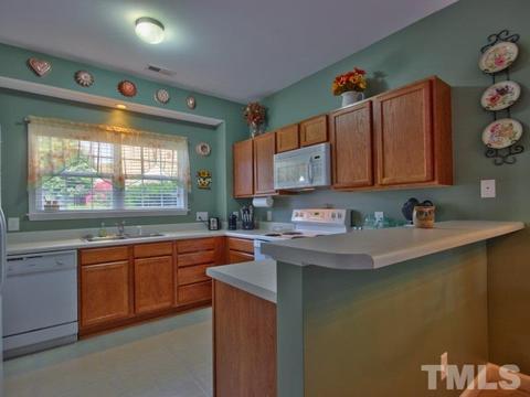 4546 Centrebrook Cir, Raleigh, NC 27616 photo 8