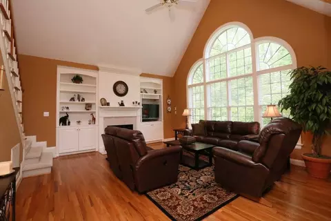 403 Devonhall Ln, Cary, NC 27518 photo 9
