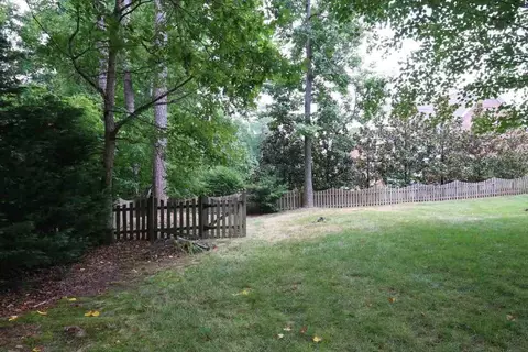 403 Devonhall Ln, Cary, NC 27518 photo 25