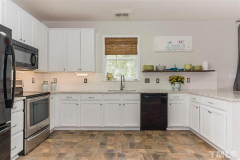 5209 Greyfield Blvd, Durham, NC 27713 photo 2