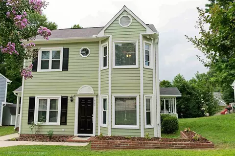 1911 Collier Dr, Durham, NC 27707 photo 2