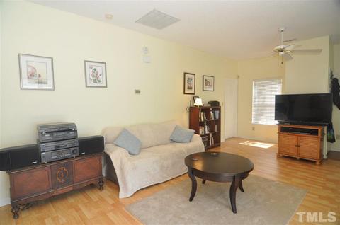 1214 Kendall Dr, Durham, NC 27703 photo 3