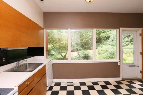 101 E Drewry Ln, Raleigh, NC 27609 photo 10