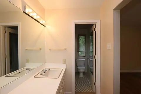 101 E Drewry Ln, Raleigh, NC 27609 photo 15
