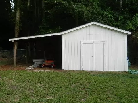 121 Walton Cir, Benson, NC 27504 photo 21