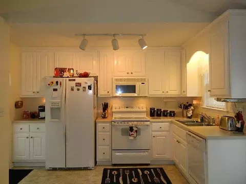 121 Walton Cir, Benson, NC 27504 photo 6