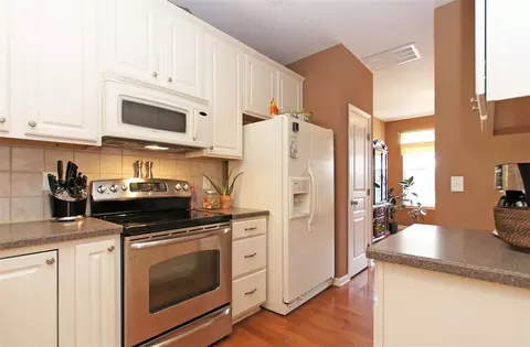 7822 Silverthread Ln, Raleigh, NC 27617 photo 4