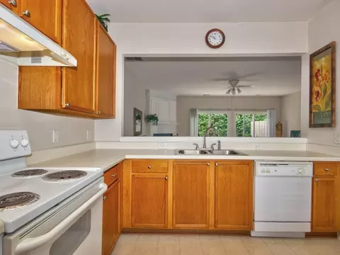 8523 Bright Loop, Raleigh, NC 27613 photo 4