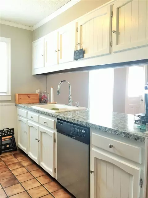 403 E Holmes St, Benson, NC 27504 photo 13