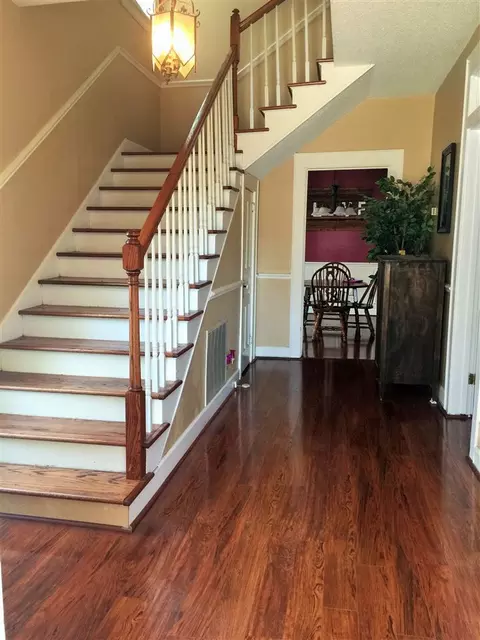 403 E Holmes St, Benson, NC 27504 photo 6