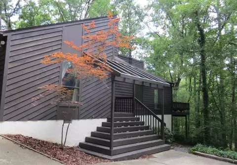 6 Cotswold Pl, Durham, NC 27707 photo 2
