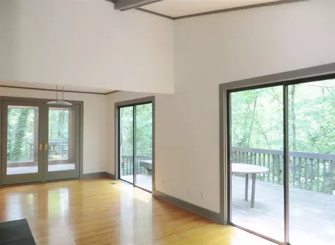 6 Cotswold Pl, Durham, NC 27707 photo 4