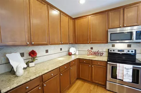 2404 Pear Tree Ln, Durham, NC 27703 photo 8