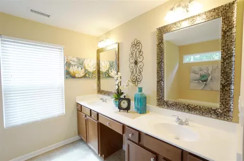 2404 Pear Tree Ln, Durham, NC 27703 photo 21