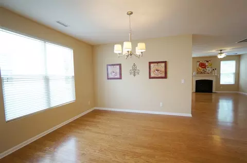 2404 Pear Tree Ln, Durham, NC 27703 photo 4