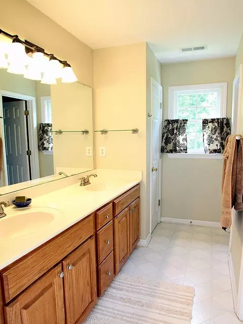 20 Ringwood Ct, Durham, NC 27713 photo 8