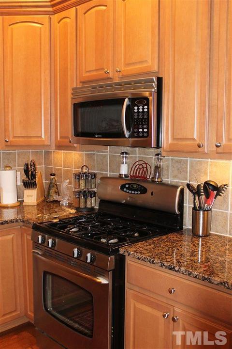 212 Dungarven Loop, Cary, NC 27513 photo 5