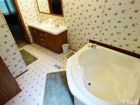112 Topside, Garner, NC 27529 photo 16