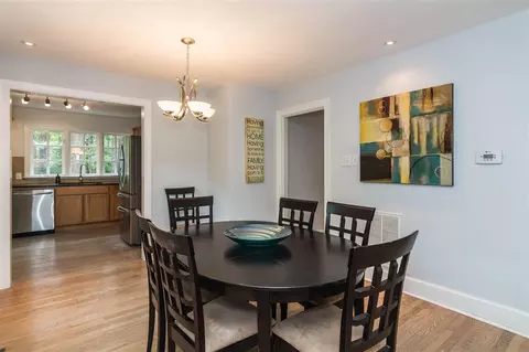 3401 Dover Rd, Durham, NC 27707 photo 9