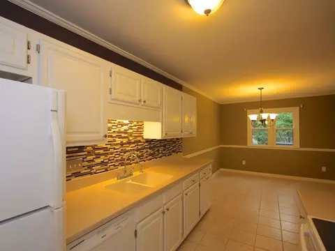 303 Cottage Ln, Durham, NC 27713 photo 3