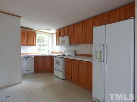 1024 High Fox Dr, Durham, NC 27703 photo 5