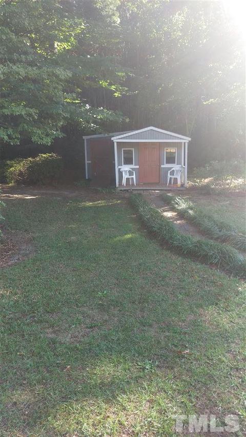 102 Castle Dr, Smithfield, NC 27577 photo 4