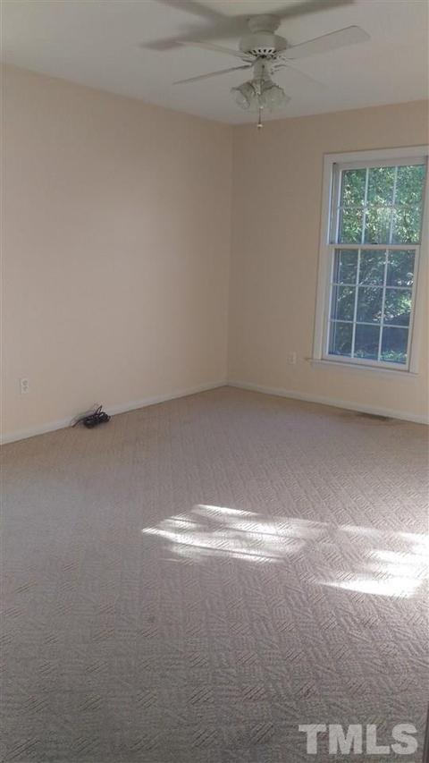 102 Castle Dr, Smithfield, NC 27577 photo 10