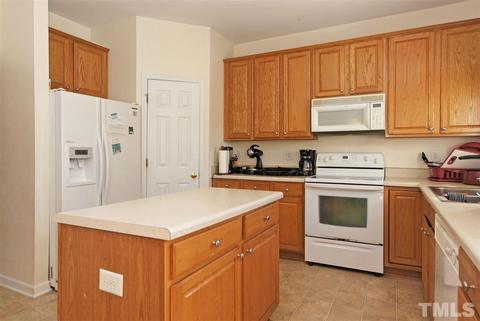 109 Graystar Rd, Apex, NC 27502 photo 8