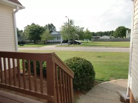 101 Covington Ln, Dunn, NC 28334 photo 4