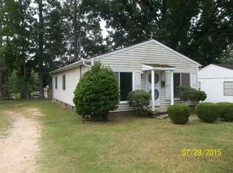 602 E Walnut St, Wake Forest, NC 27587 photo 2