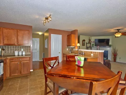 4 Castlewell Pl, Durham, NC 27703 photo 8