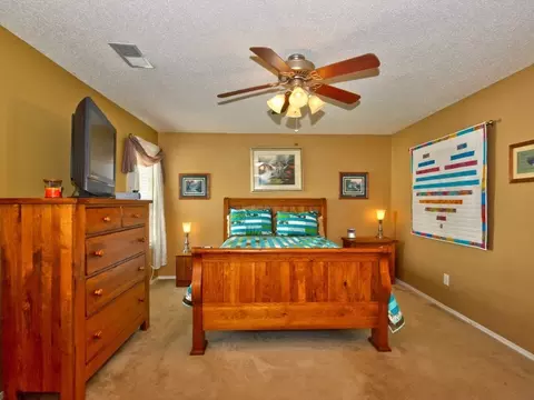 4 Castlewell Pl, Durham, NC 27703 photo 13