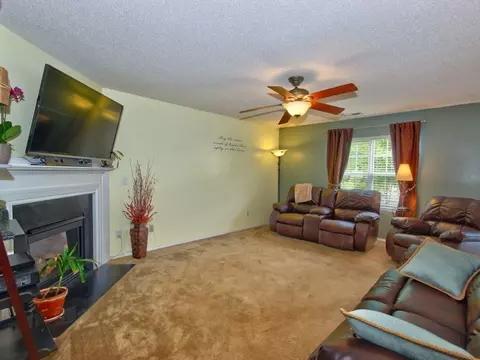 4 Castlewell Pl, Durham, NC 27703 photo 5