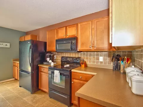 4 Castlewell Pl, Durham, NC 27703 photo 9