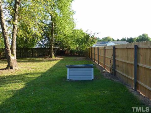 106 Pandora Cir, Erwin, NC 28339 photo 6