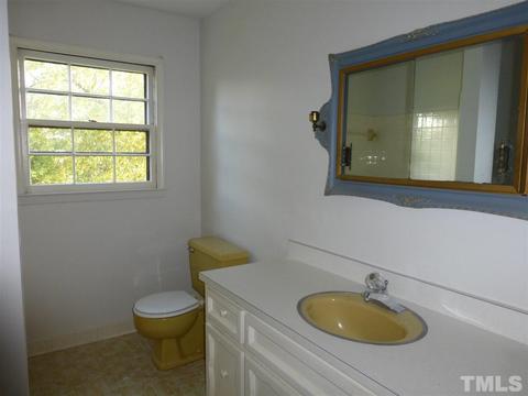 106 Pandora Cir, Erwin, NC 28339 photo 16