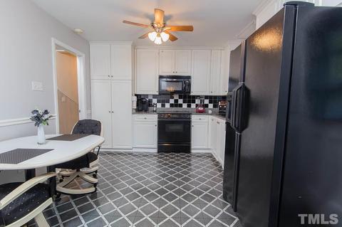 807 Clarion Dr, Durham, NC 27705 photo 8