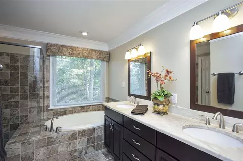 103 Chatburn Cir, Cary, NC 27513 photo 17