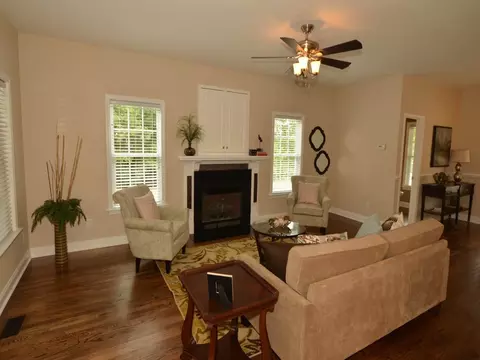 371 Galaxy Dr, Garner, NC 27529 photo 4