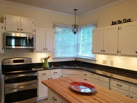 1000 Sturbridge Dr, Durham, NC 27713 photo 13