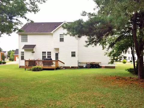 112 Heritage Dr, Smithfield, NC 27577 photo 3